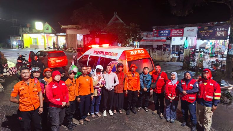 Cuaca Ekstrem di Gowa, Tim BPBD Makassar Evakuasi 13 Pendaki