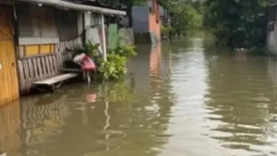 Hujan Deras Picu Banjir Biringkanaya Makassar, Puluhan Warga Mengungsi