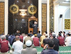 Safari Subuh di Ujung Tanah, Munafri Soroti Ancaman Pohon Tumbang Saat Hujan Deras