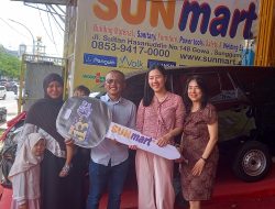 Meriah! HUT-13 Sunmart Bagi Mobil, Motor hingga Tablet untuk Pelanggan