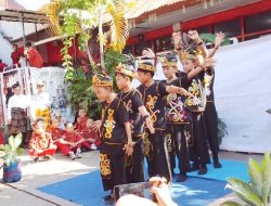 Di Balik Tawa dan Tarian, Siswa Kelas VA SD Inpres 1 Rayakan Hardiknas dengan Cinta Budaya Nusantara