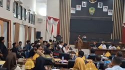 Ricuh RDPU DPRD Gowa, Nyaris Pecah Bentrokan di Ruang Rapat